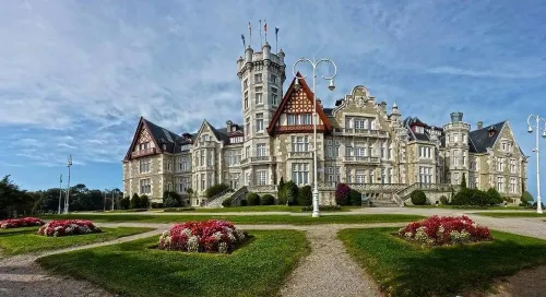 Hotel Mar Azul & Surf Hotels in Suances