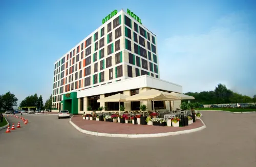 SkyPort Hotel Hotels in Ob