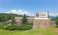Holiday Inn Express Blowing Rock South