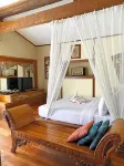 Sapulidi Cafe, Gallery & Resort Hotels near The Peak Park