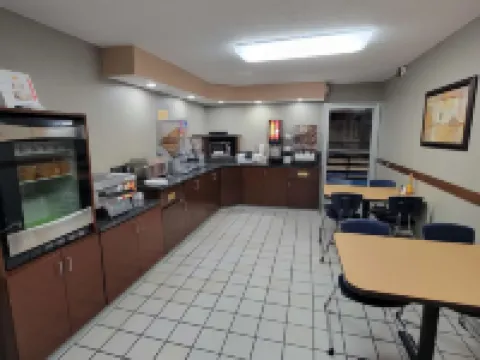 格蘭德艾蘭貝斯特韋斯特SureStay Plus酒店 格蘭德艾蘭酒店