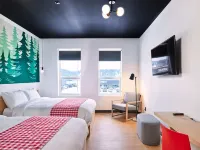 Raven Inn Whitehorse Hotels near Kwanlin Dün Cultural Centre