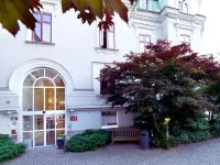 هوم هوتل فيكتوريا فنادق في جونكوبينغ