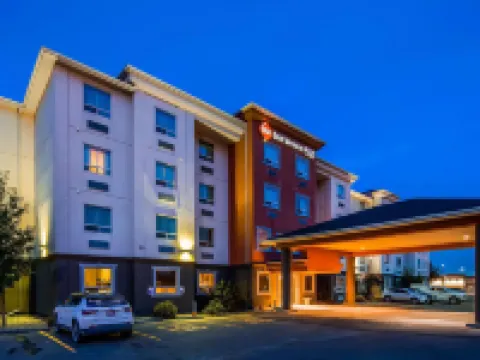 Best Western Plus Estevan Inn  Suites Hoteles en Estevan
