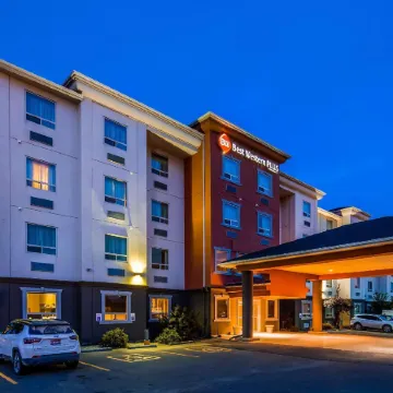 Best Western Plus Estevan Inn  Suites