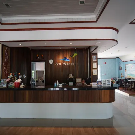 Sea Mountain Khanom Hotel