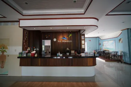 Sea Mountain Khanom Hotel Отели в г. Кханом