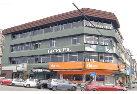 Room V Jalan Jenang by Secoms의 야간 프런트 데스크