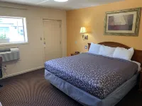 Budget Inn Jonesboro فنادق في جونزبورو