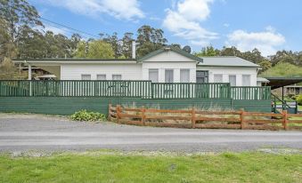 Mole Creek Cabins