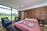 Guildford Manor Hotel & Spa Hotels in Guildford