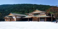 花椿山中温泉旅館
