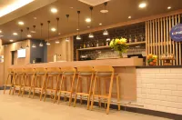 Holiday Inn Express SINDELFINGEN by IHG - bar