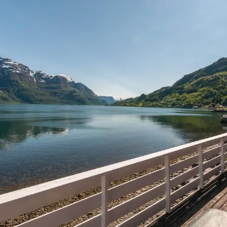 Dalsøren Camping og Hytter