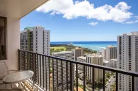 Aston at The Waikiki Banyan - con vistas a la montaña
