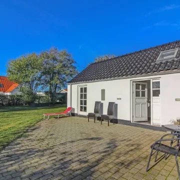 "Iara" - 6km from the Sea