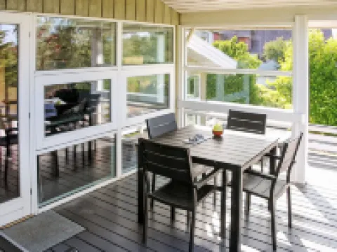 "Roel" - 500m from the Sea