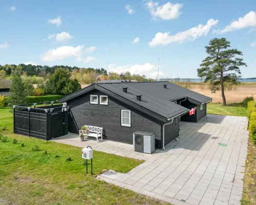 "Antti" - 350m from the Sea Hotels in Millinge