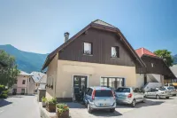 Apartment Amak with Free Onsite Parking Hotels near Boka Waterfall