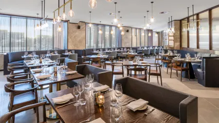 Crowne Plaza Christchurch Отели рядом с достопримечательностью «Кашмир Хилл Лукаут»