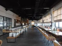 The City Hotel Hotels in Salahutu