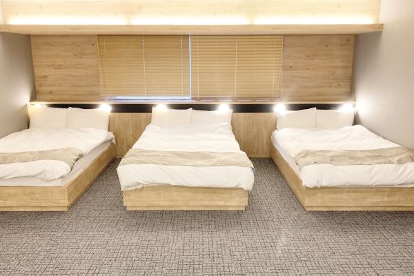 퍼스트 캐빈 미도스지 난바(First Cabin Midosuji Namba)_4