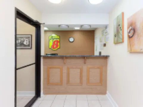 Super 8 by Wyndham Decatur/Dntn/Atlanta Area Hotels in Decatur