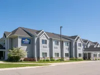 Microtel Inn & Suites by Wyndham Springfield Hotels in Brown County