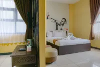 Front One Inn Malang Hotel dekat Universitas Negeri Malang