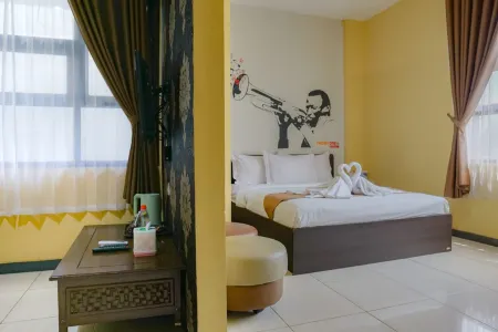 Front One Inn Malang