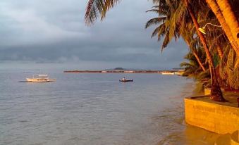 Eddie`s Beach Resort Siargao