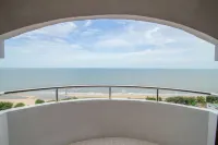 Golden Beach Cha-Am Hotel - Mountain view