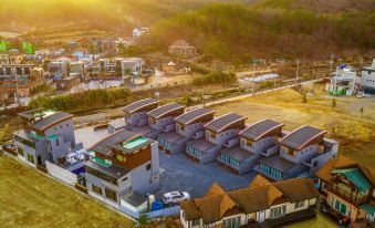 8. 경주 머물다 풀..