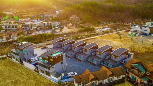 Gyeongju Meomulda Poolvilla - spa