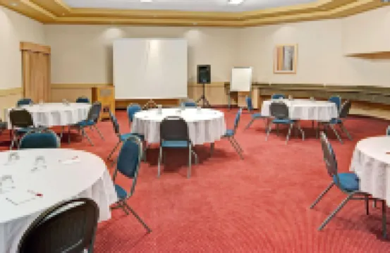 Quality Inn & Suites Edmonton International Airport