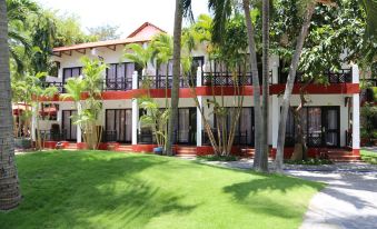Sunshine Beach Resort