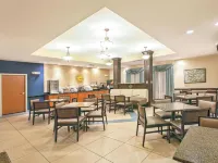 La Quinta by Wyndham Indianapolis Airport Plainfield