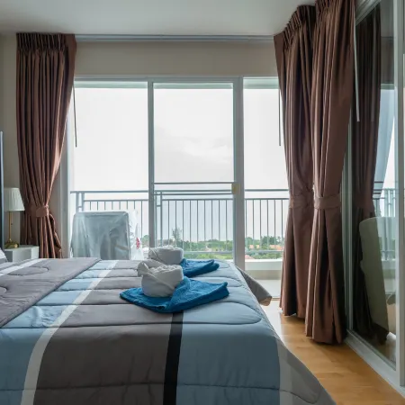 1702 - 2 Bedrooms Condo with Seaview at Boathouse Hua Hin