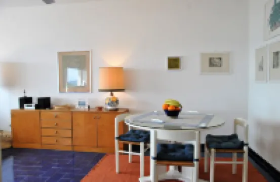 Edy Sea View Holiday Apartment