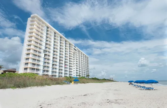 麗笙海岸套房酒店