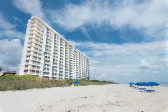 Radisson Suite Hotel Oceanfront