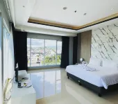 Rogers Hotel Manado Hotel a 