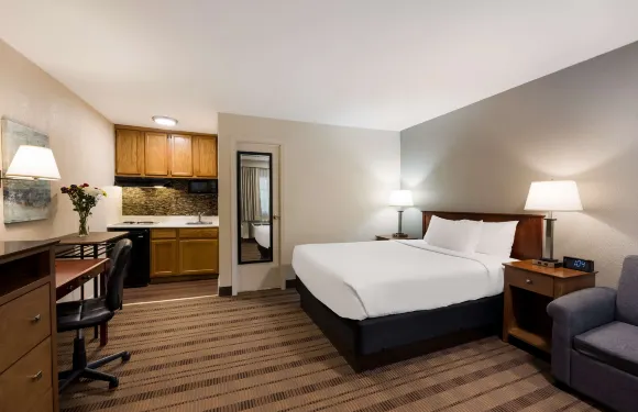 貝斯特韋斯特伍德伯里旅館