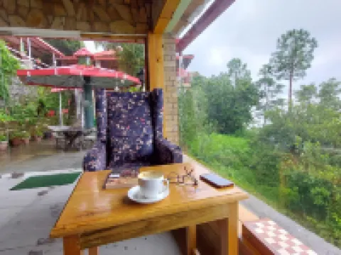 Kasar Himalaya Holiday Resort, Binsar Rd Hotels in Almora