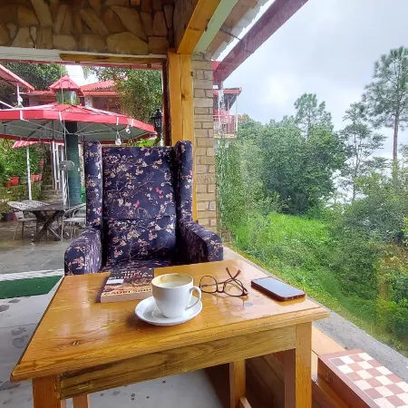 Kasar Himalaya Holiday Resort, Binsar Rd