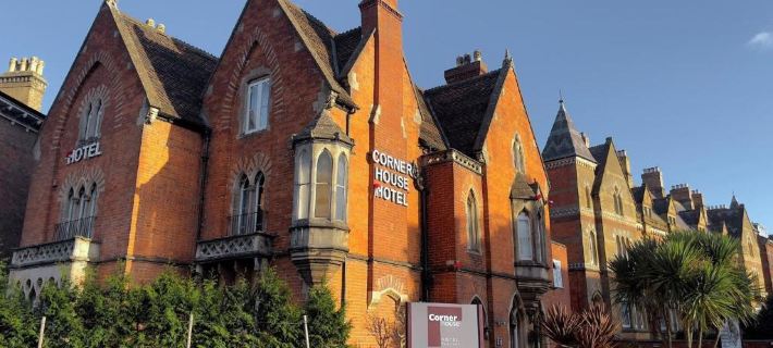 The Corner House Hotel Hotel di Taunton