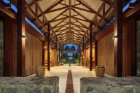 Indura Beach & Golf Resort. Curio Collection by Hilton - spa