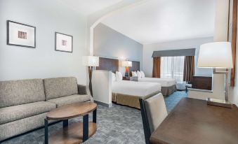 Ramada by Wyndham Bakersfield North