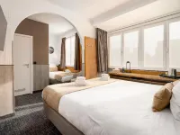 Hotel Jacobs Hotels near Engels Klooster
