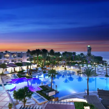 JAZ Fanara Resort Отели рядом с достопримечательностью «Мечеть Аль-Сахаба»